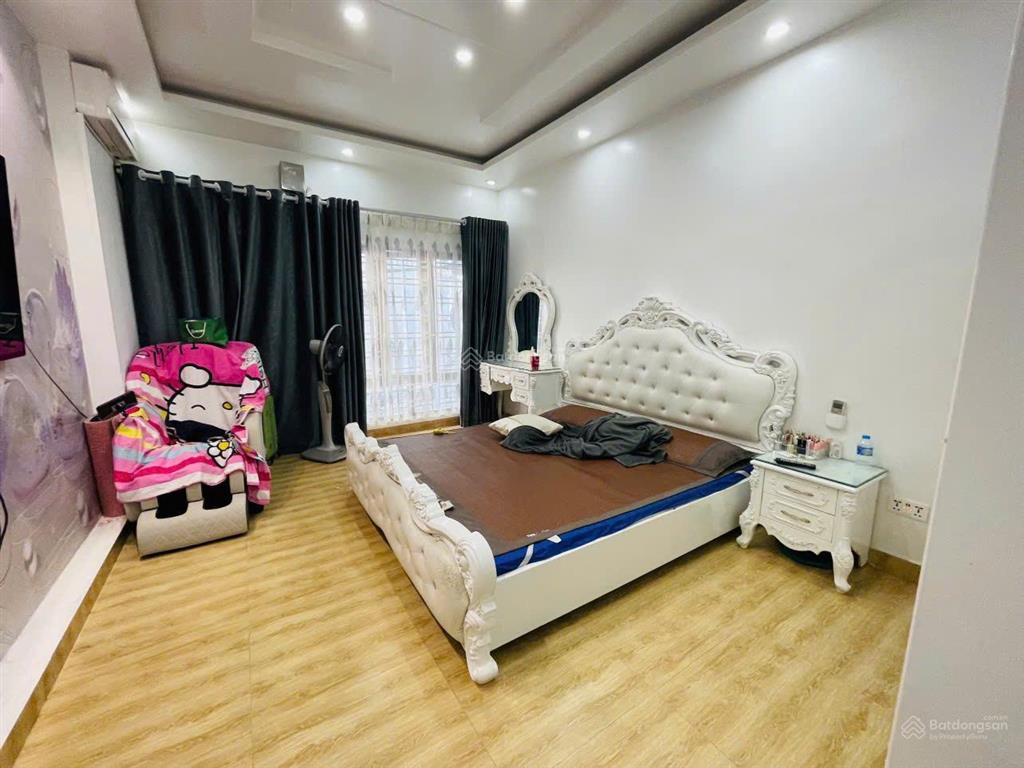 Bán nhà mặt phố đường cát cụt, 15,5 tỷ vnd, 76m2, pháp lý đầy đủ  chính chủ