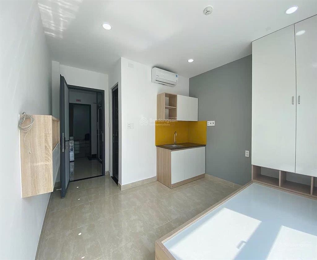 110 tỷ  hđt 500 triệu/tháng  lê quang định / 20x30m = 600 m2  7 tầng / 80 chdv  có hồ bơi