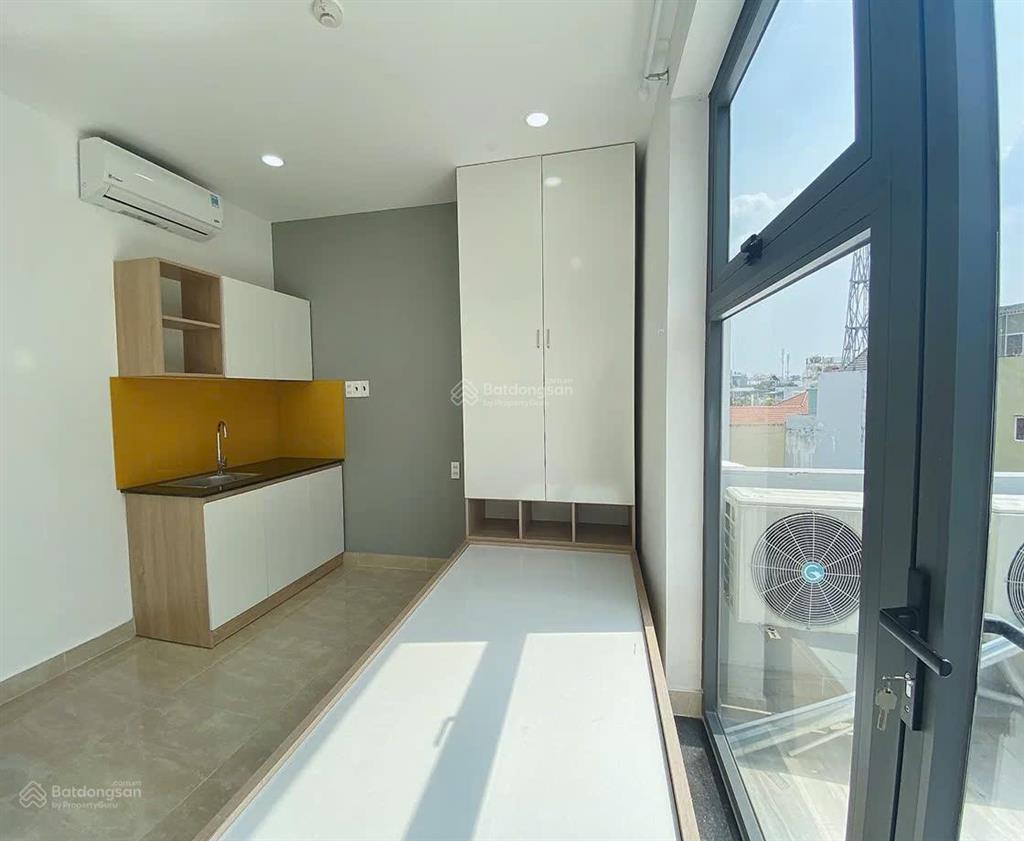 110 tỷ  hđt 500 triệu/tháng  lê quang định / 20x30m = 600 m2  7 tầng / 80 chdv  có hồ bơi