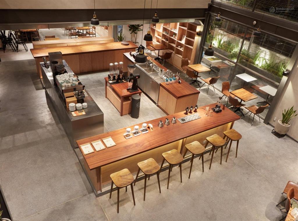 139 tỷ  mt nguyễn cư trinh q. 1  25x21m / 315m2  4 tầng  " thương hiệu " thuê 250 triệu/ tháng