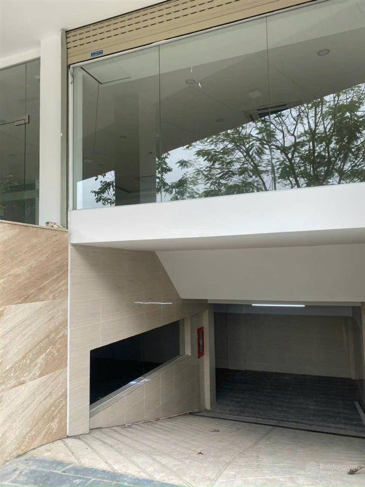 42,9 tỷ  ngay mt nguyễn văn trỗi  14,5x19m / cn 225m2  5 tầng + tm / thuê 150 triệu / tháng