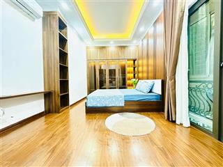 Hiếm! cho thuê gấp nhà phố ngọc khánh 130m2*4.5t. mt 9.5m 8pn. ngõ 10m. ở, vp, kd đỉnh 39tr/th