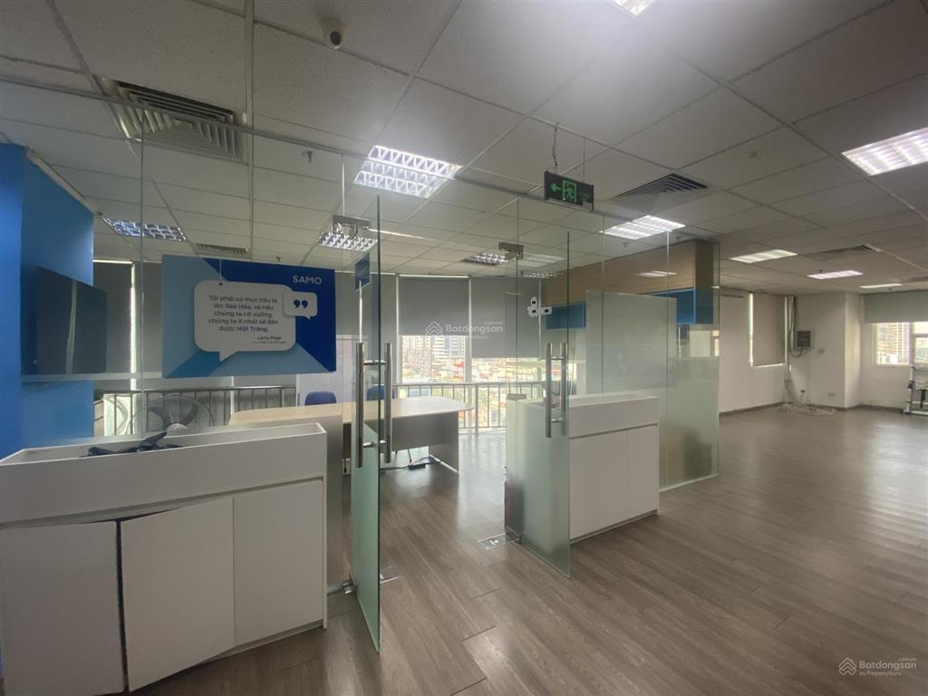 Cho thuê văn phòng tại đường lê văn lương, quận thanh xuân, hà nội, với diện tích 120m2