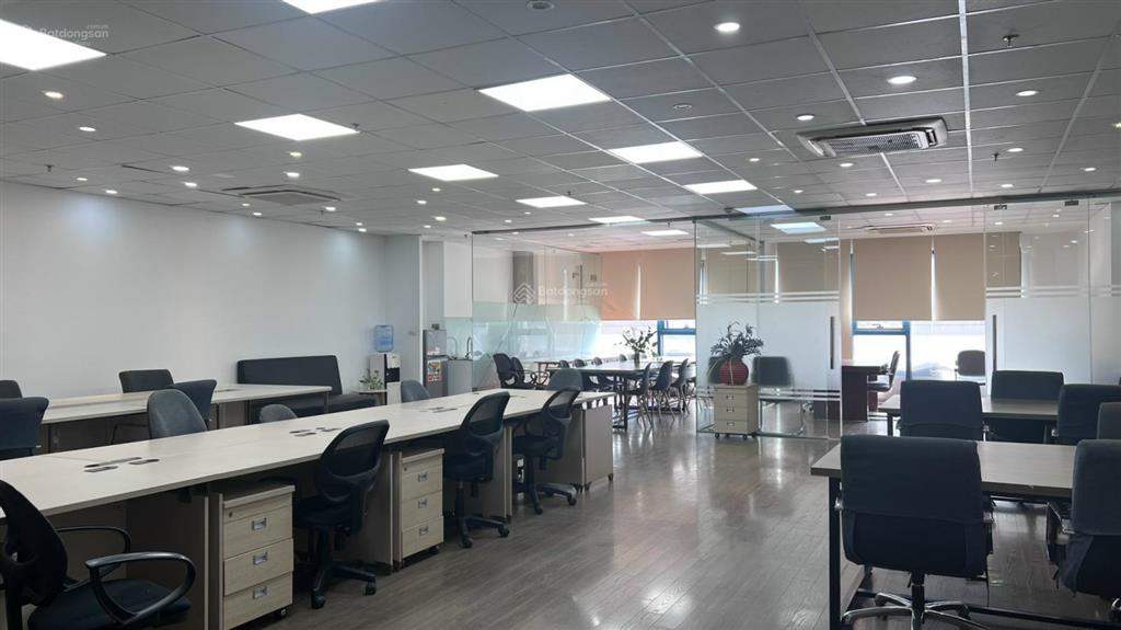 Cho thuê văn phòng tại đường lê văn lương, quận thanh xuân, hà nội, với diện tích 120m2