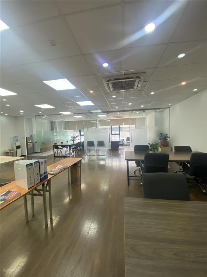 Cho thuê văn phòng tại đường lê văn lương, quận thanh xuân, hà nội, với diện tích 120m2