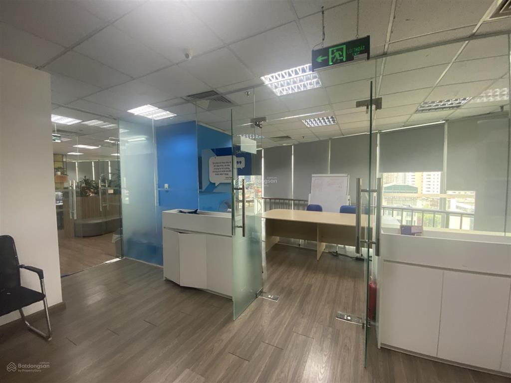 Cho thuê văn phòng tại đường lê văn lương, quận thanh xuân, hà nội, với diện tích 120m2