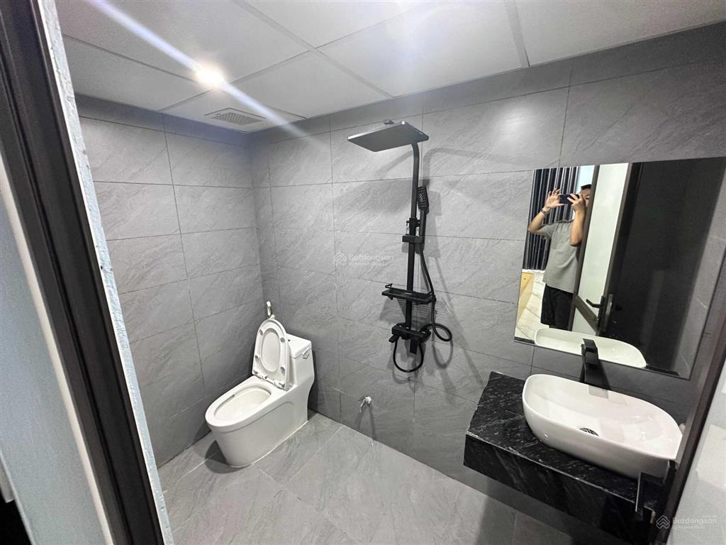 Cho thuê căn hộ ccmn đầy đủ tiện ích, xây mới, pccc, tự do time, có chỗ để xe máy, mặt đường lớn 8m