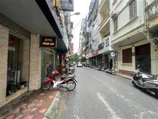 Bán nhà phố Huỳnh Thúc Kháng, Đống Đa, Vị trí độc tôn,mặt tiền rộng, kinh doanh lý tưởng