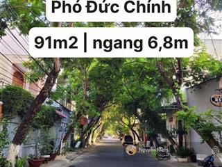 Nhà gần biển chỉ 300m  91m2  mặt tiền rộng 6,8m . 7,8 tỷ  3 tầng hướng đông mát mẻ