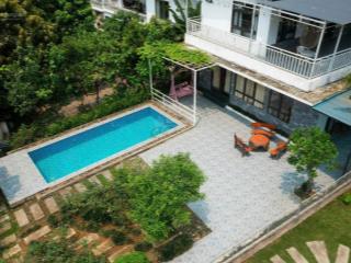 Siêu phẩm nghỉ dưỡng villa hơn 300m2 full đồ, bể bơi + khuân viên! chủ cần bán gấp giá tốt!