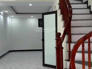 Bán nhà trong ngõ 298 ngọc hồi, tt văn điển nhà mới dt 40m2 x 5 tầng giá 4,2 tỷ