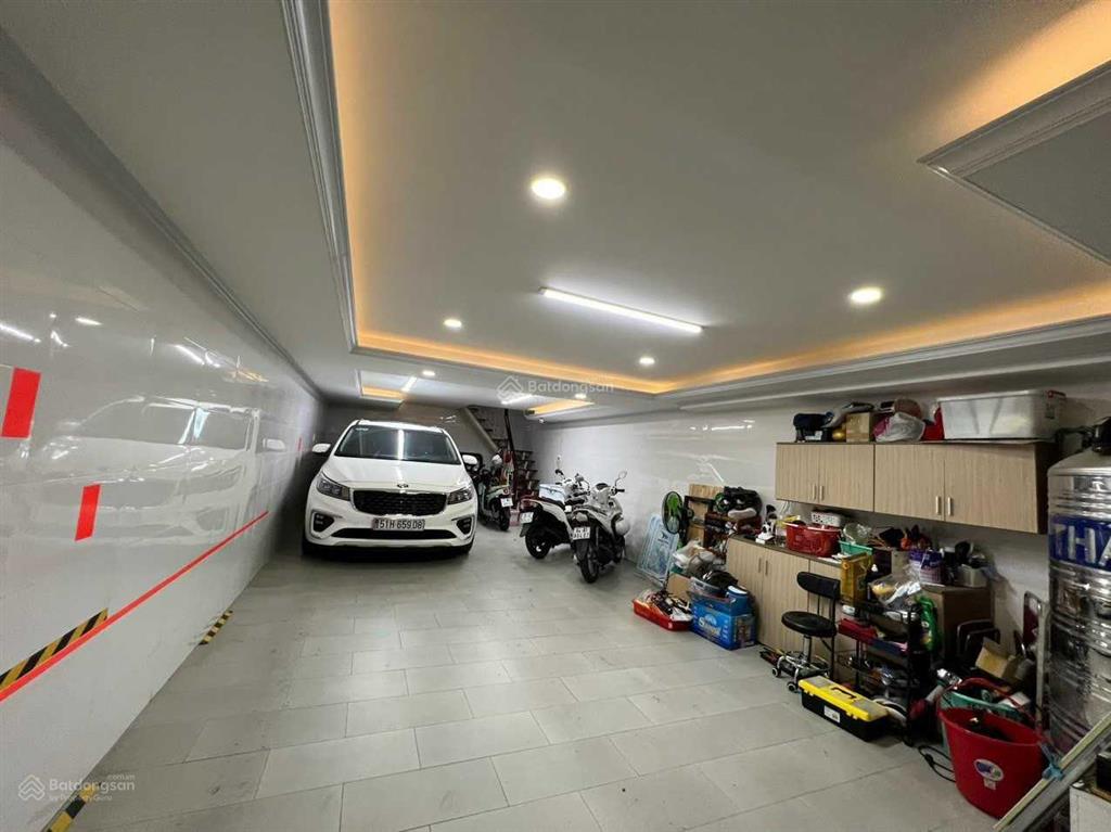 Bán nhà vị trí đẹp, hầm, 3 lầu, có thang máy, dt 5x20m, kdc him lam, phường tân hưng, quận 7