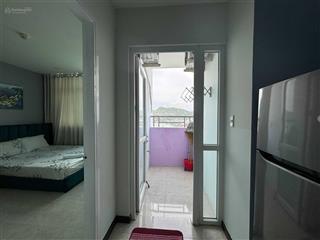 Bán căn hộ 2 phòng ngủ view sông giếng trời tại mường thanh 04 trần phú, nhà vệ sinh có vách kính