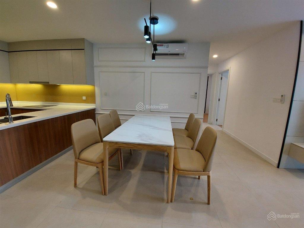 Căn hộ muốn cho thuê lâu dài tại chung cư kosmo tây hồ  0333 259 *** zalo