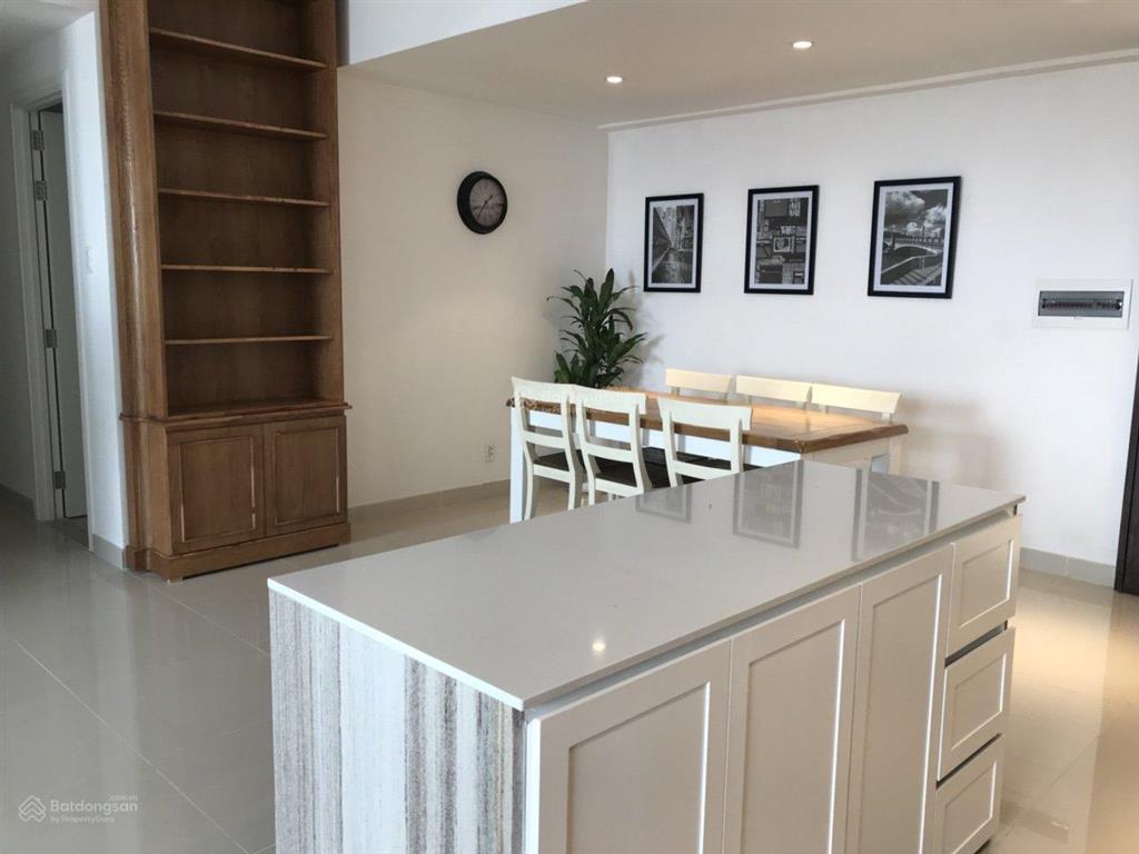 Chuyên bán căn hộ tropic garden 2 pn giá tốt.  xem nhà 0902 633 ***