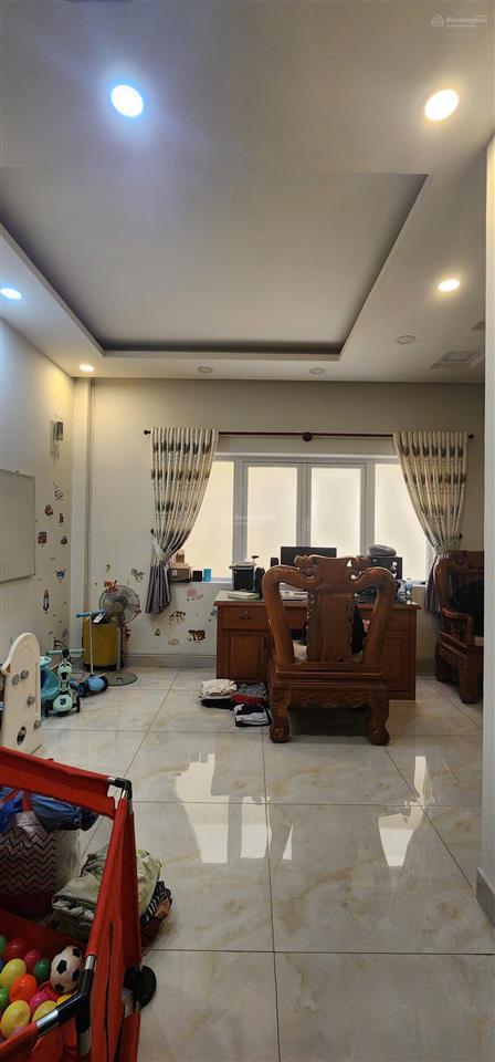 Bán nhà đường 24 kdc bình phú 5x24 4 lầu mới tinh có thang máy