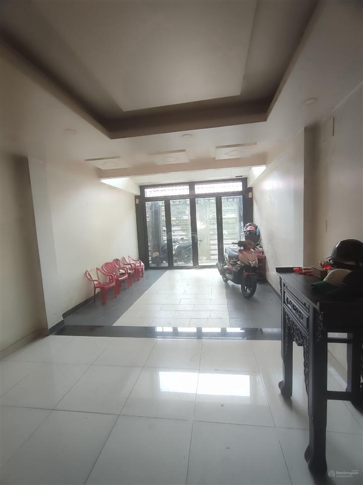Mặt tiền chợ lớn 4x20m 3 tấm rưỡi giá tốt
