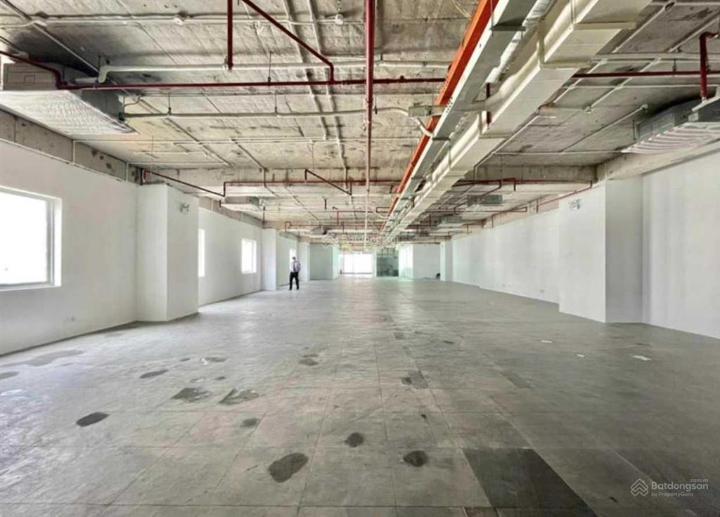 Cho thuê văn phòng dreamplex tower đường điện biên phủ bình thạnh dt 200m2.  0906 391 ***