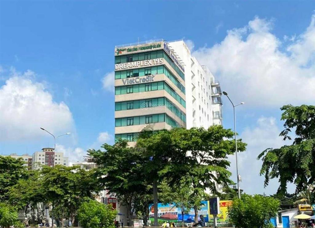 Cho thuê văn phòng dreamplex tower đường điện biên phủ bình thạnh dt 200m2.  0906 391 ***