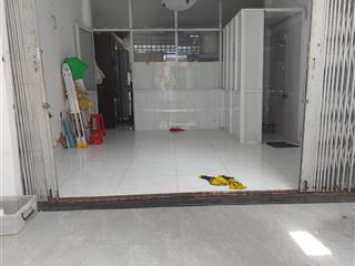 Cho thuê kho nhỏ (30m2  7tr) gần trần não, p. ak, q. 2