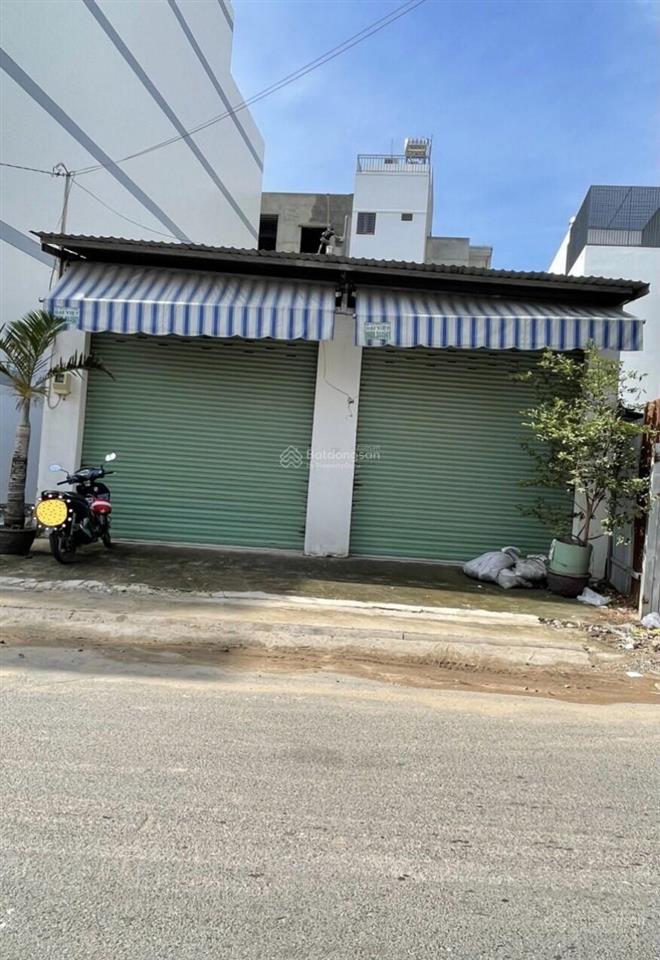 Ngộp bank bán xưởng mặt tiền 240m2(8x30) khu bàu cát đồng đen tân bình giá 34 tỷ.