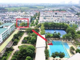 (định cư úc) gia chủ cần bán nhanh nhà vườn 144m2, mặt tiền 6m, view bể bơi, sổ đỏ giá 18.5 tỷ