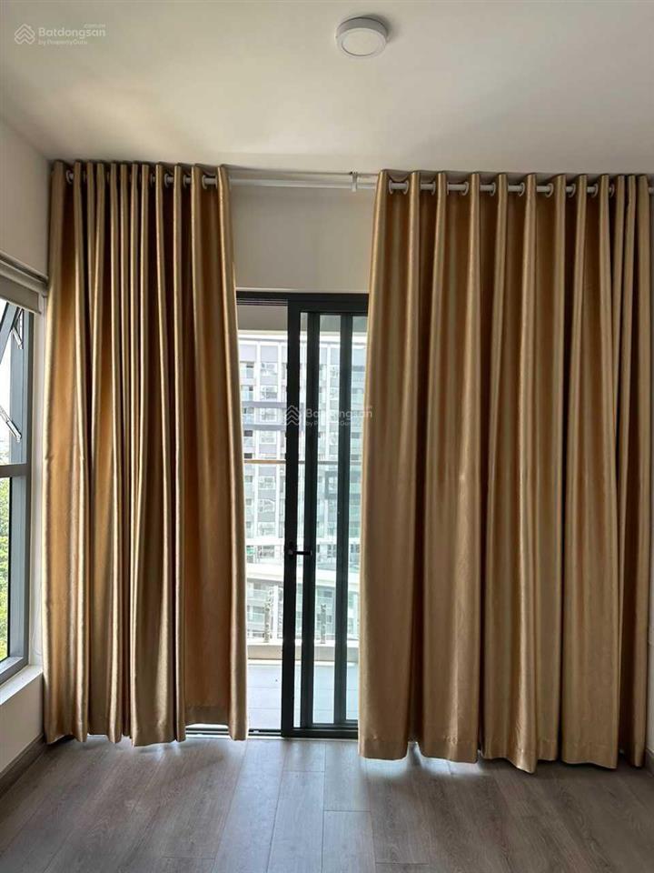 Bán căn hộ tầng trệt 3pn  3wc  2bancon, dt 120.7m2 diamond centery celadon