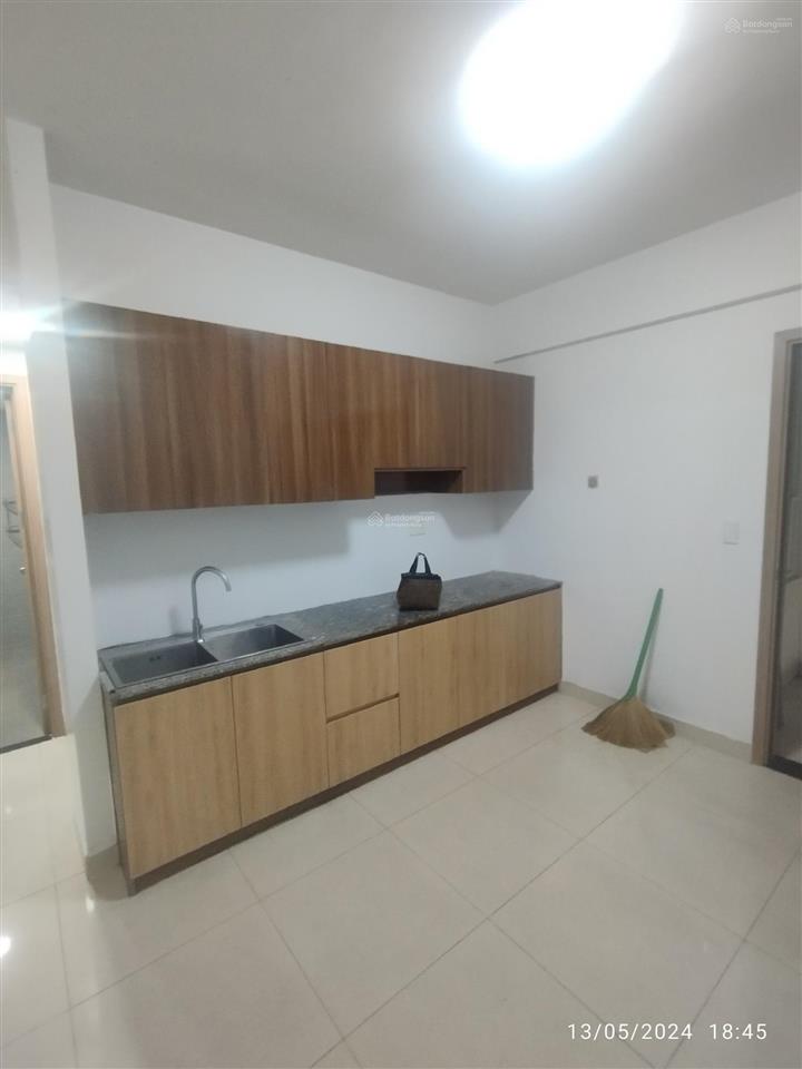 Citi soho căn góc 2pn 2wc, dt 61m2 nt cơ bản giá 2.8 tỷ.  0932 666 *** xem nhà