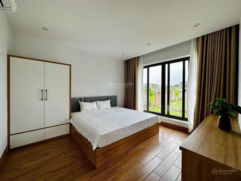 Bán villa 4000m2 để ở hoặc kinh doanh khu sinh thái minh trí  sóc sơn giá chỉ hơn 4 tr/m2