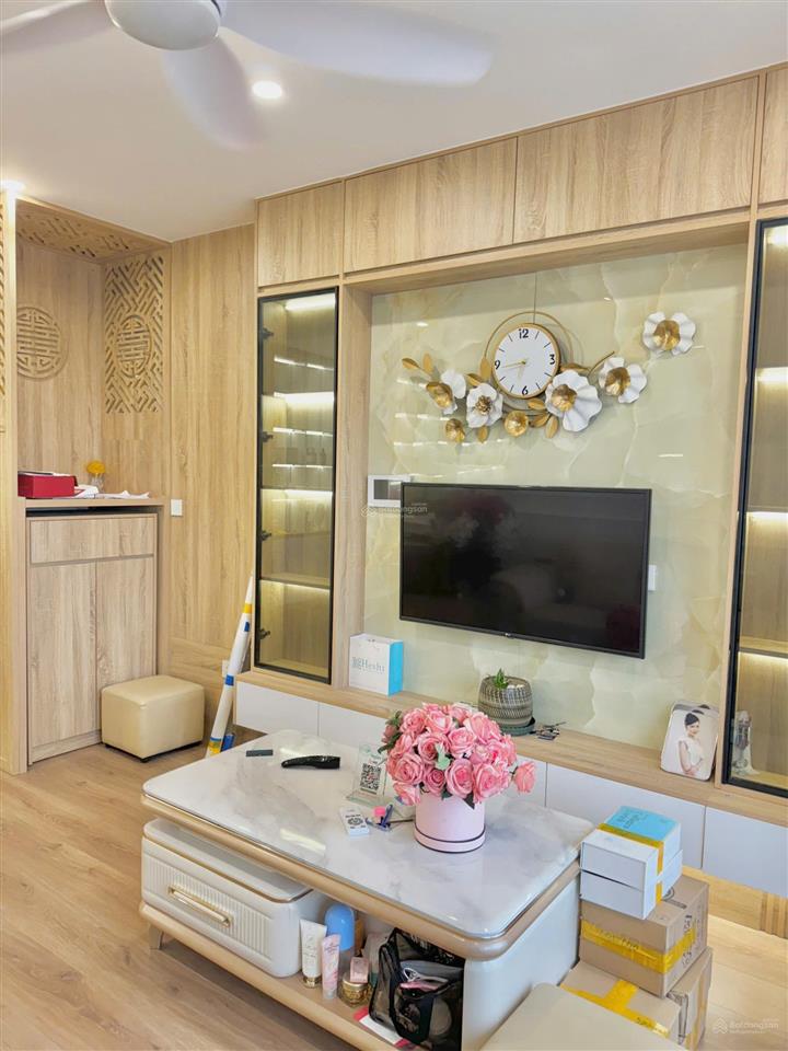 Bán lỗ căn 3pn  80.1m2, 5 tỷ 550 bao phí, đủ nội thất (chính chủ) khu cao cấp vinhomes smart city