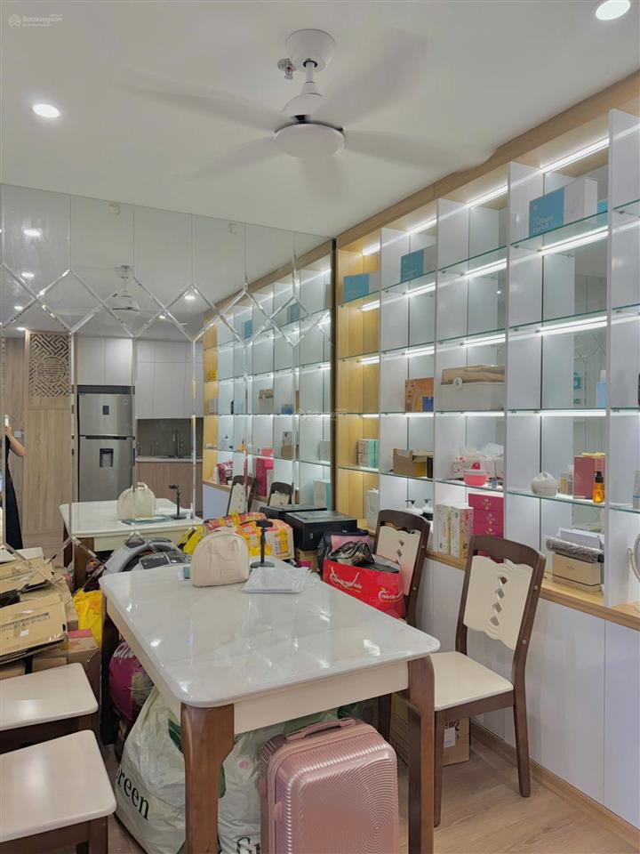 Bán lỗ căn 3pn  80.1m2, 5 tỷ 550 bao phí, đủ nội thất (chính chủ) khu cao cấp vinhomes smart city