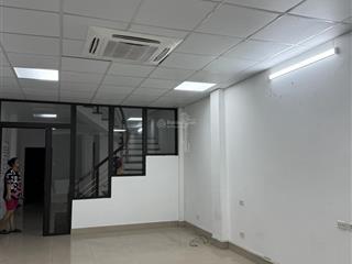 Cho thuê liền kề văn quán, dt 100m2, 5 tầng, giá 25 tr.  kiều thuý 0949 170 ***