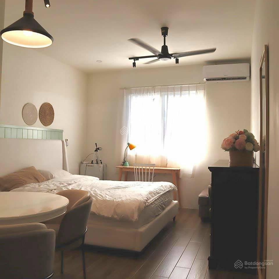 Bán nhà phân lô phố 47 nguyên hồng 44 tỷ 90 m2 mt 7m xây 7 tầng thang máy cho thuê 80 triệu/tháng