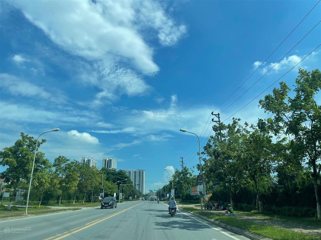 Bán kho nhà xưởng cụm công nghiệp lại yên, hà nội dt 6300m2. giá chỉ hơn 10tr/m 0988 529 ***