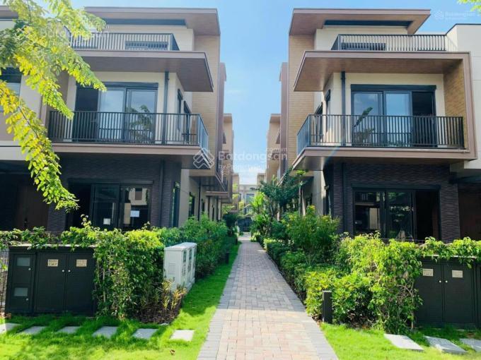 Sổ hồng sẵn sang tên . nhà phố vườn izumi gđ1 diện tích 123m2 , chủ cần tiền bán gấp giá 7,2 tỷ