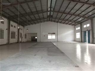 Cho thuê xưởng dt 4500m2 kcn q12