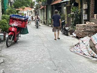 Bán nhà mặt ngõ ôtô tránh phố ng công trứ ngay gần hồ hai bà ôtô dừng đỗ ngày đêm 43m 4t giá 10.6tỷ