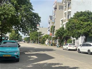Bán nhà mặt tiền kinh doanh, 1 trệt 1 lửng 100m(5x20), khu vincom 550 dĩ an bình dương, chỉ 5 tỷ tl