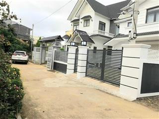 Bán villa đường 2 ô tô né nhau khu nam hồ  374m2