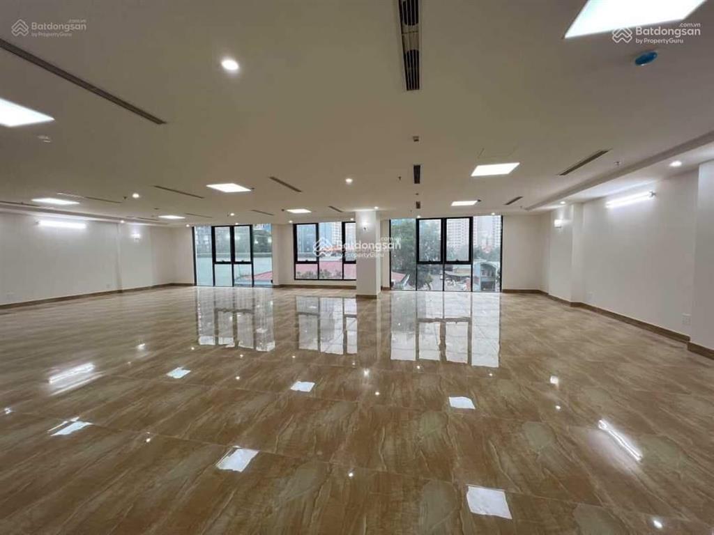 Bán tòa nhà mặt phố lạc long quân, tây hồ. dt sổ 95m2 x 7t, mt 6m. có hầm, gần hồ tây, 2 thoáng