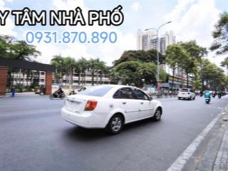 Nhà đẹp trung tâm quận 10  ngang lớn 5m 3 tầng  4 pn hơn 8 tỷ