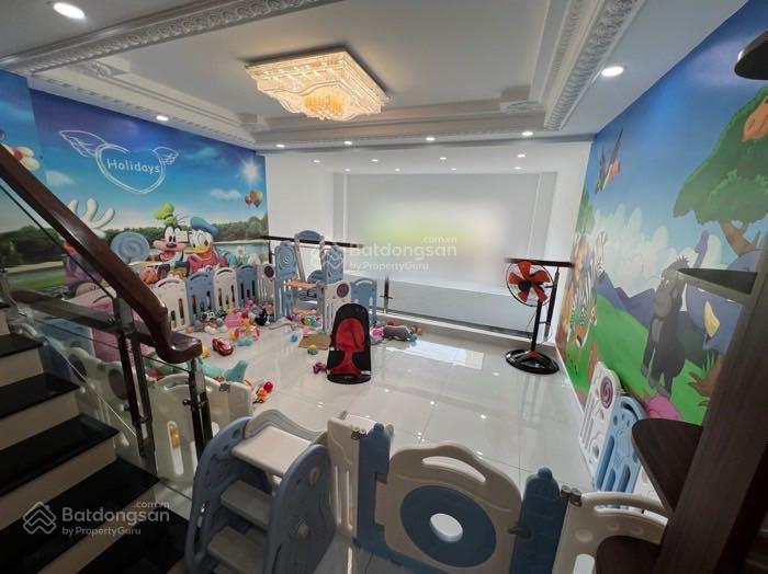 Ngộp bank gấp bán, chỉ 6tỷ tl, nguyễn kiệm p. 3 gv, giáp phú nhuận, hxh sát mt, 54m2, 4 tầng 4pn