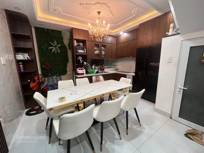 Ngộp bank gấp bán, chỉ 6tỷ tl, nguyễn kiệm p. 3 gv, giáp phú nhuận, hxh sát mt, 54m2, 4 tầng 4pn