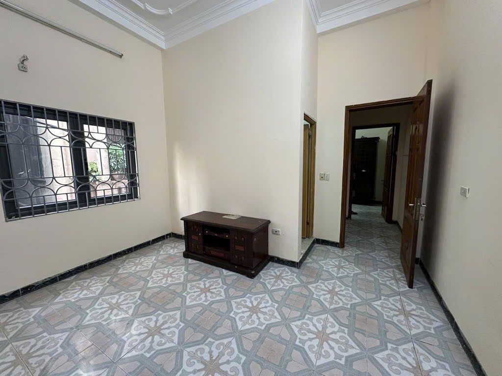 Bán Nhà Giáp Bát - Hoàng Mai , DT 44M2 , Gia Nhỉnh 7 Tỷ , Lo Góc , 2 Thoáng 