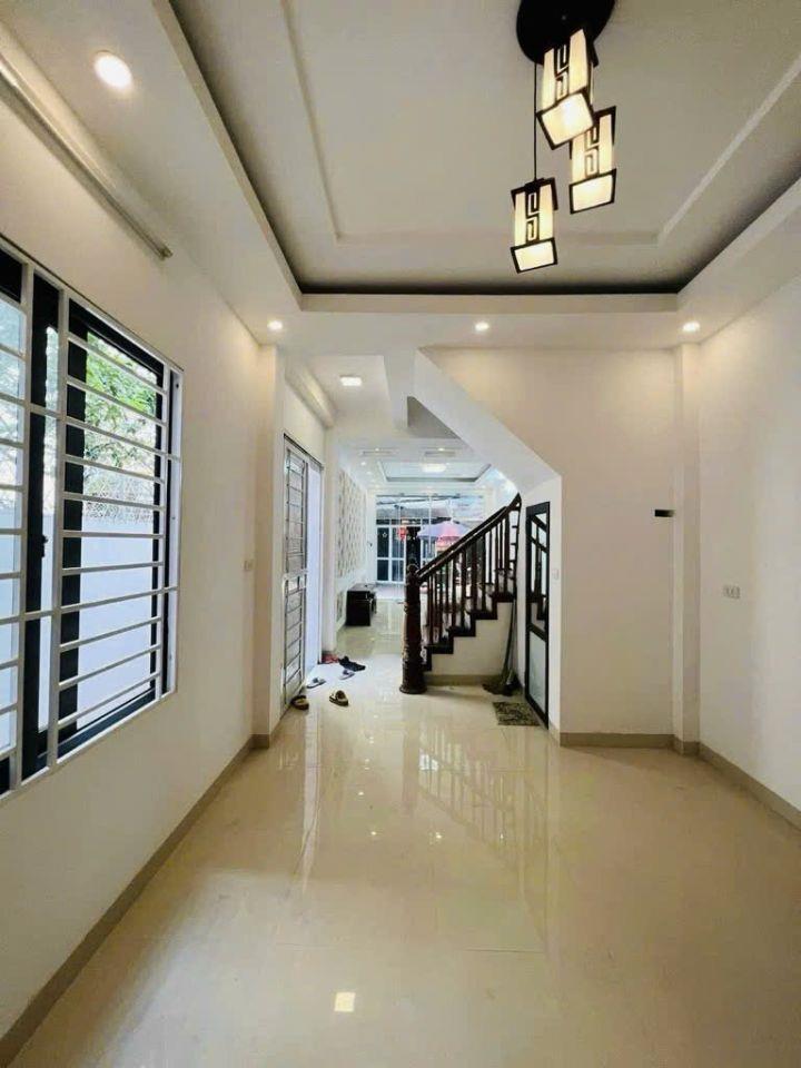 Bán Nhà Đại Từ-Hoàng Mai , DT50m2 ,Giá hơn 11Tỷ ,Ngõ Thông ,Kinh doanh