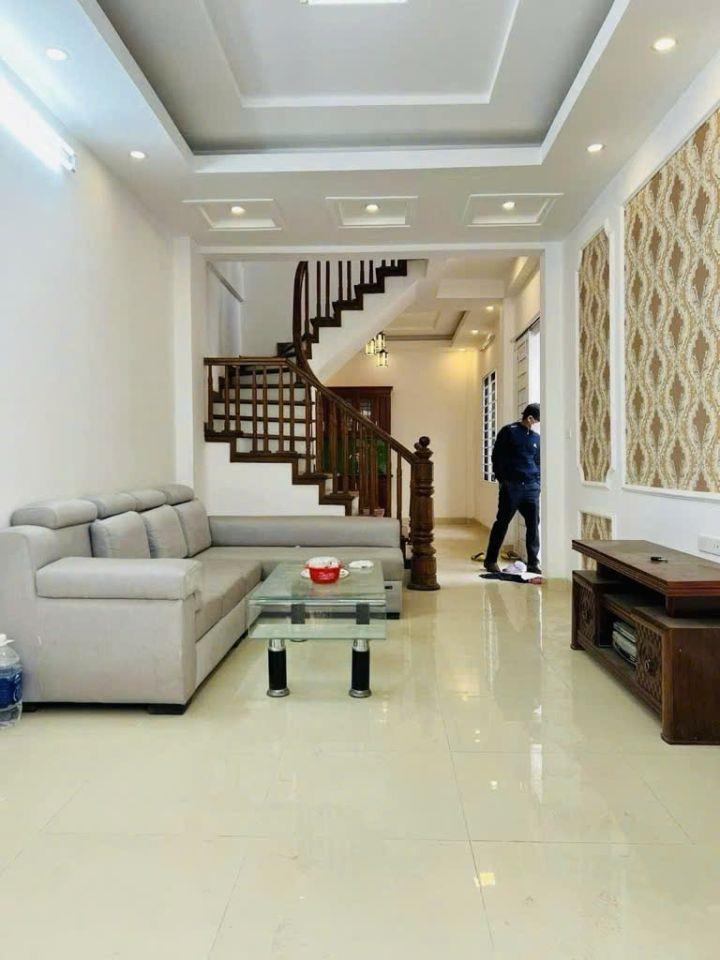 Bán Nhà Đại Từ-Hoàng Mai , DT50m2 ,Giá hơn 11Tỷ ,Ngõ Thông ,Kinh doanh