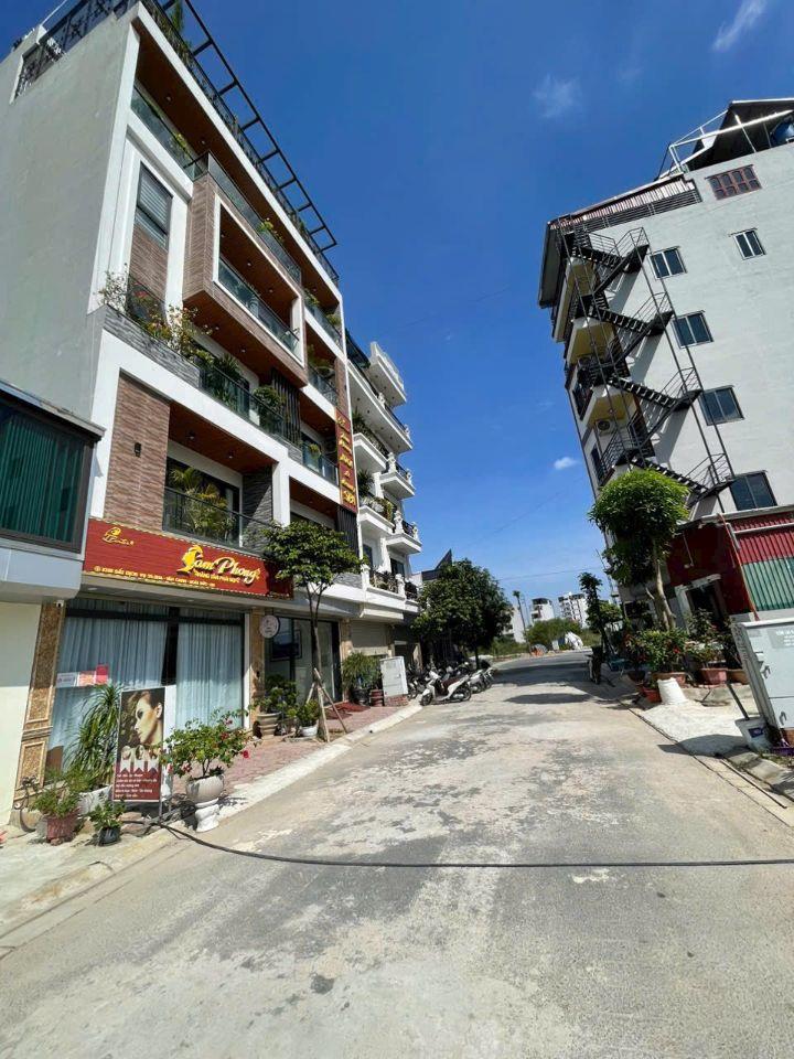 E bán lô đất siêu đẹp khu 25ha 93m2, vị trí trung tâm mấy bước ra công viên, trường mầm non.