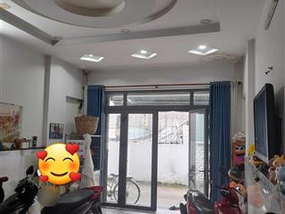 100m2  1 trệt 1 lầu  9pn sát mt  gấp bán 6,950 tỷ .