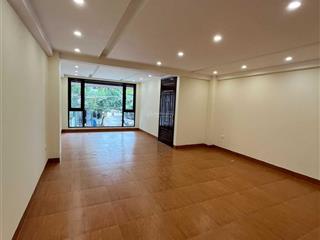 Cho thuê văn phòng tại vạn phúc  diện tích sàn 70  80 m2/tầng, sàn thông, điều hòa, thang máy