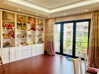 Cho thuê nhà liền kề 100m2 x 5 tầng, oto đỗ cửa, nhà đẹp thuận tiện vừa ở vừa làm vp